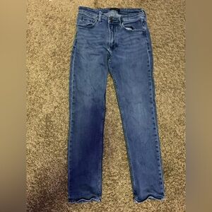 comfortable denim jeans !